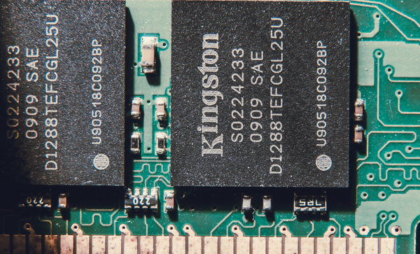 DDR3 Routing Guidelines for Trace Management and Data Grouping ...