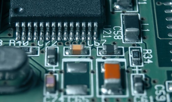 Integrated Resistors and Capacitors | Advanced PCB Design Blog | Cadence